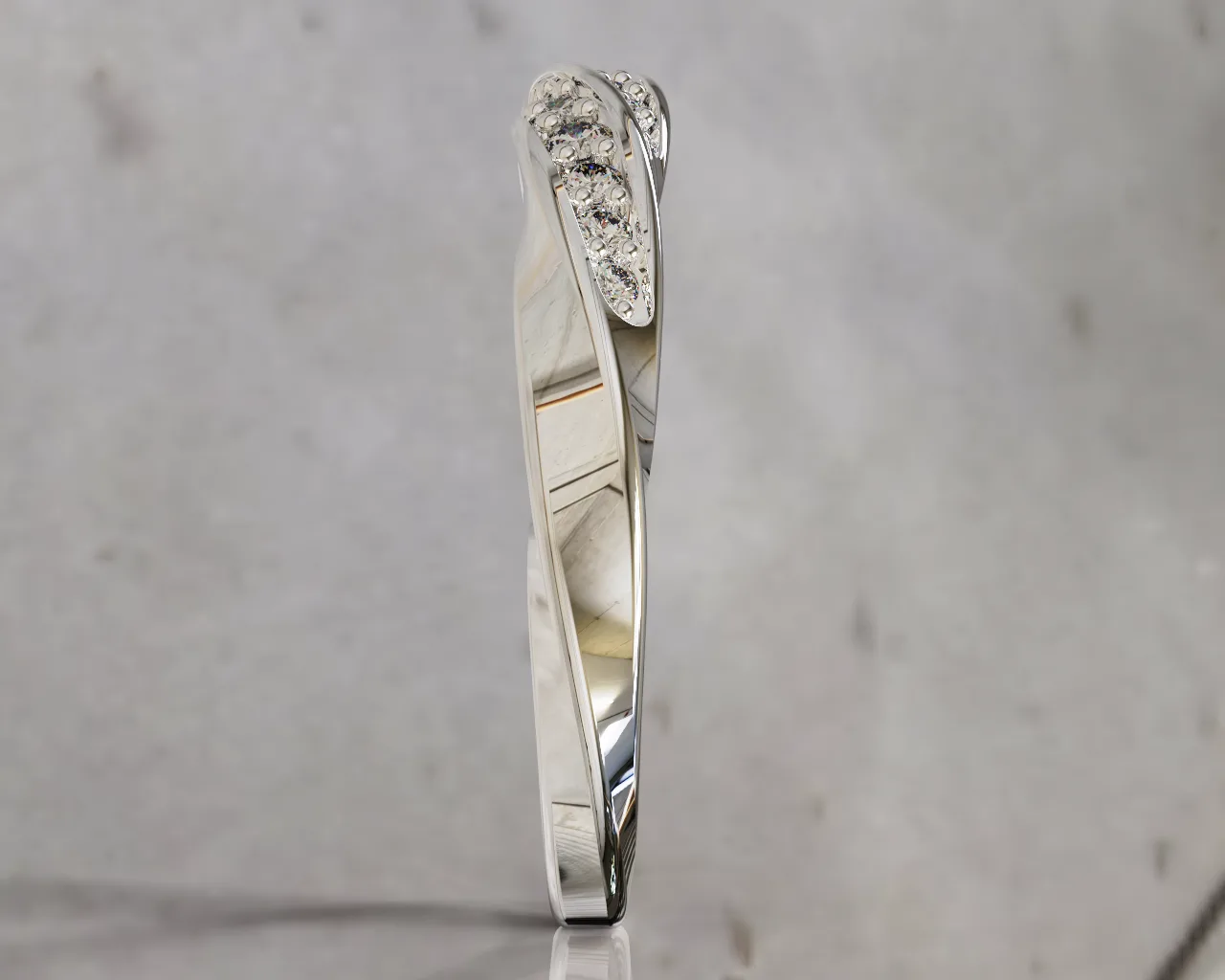 انگشتر جواهر زنانه مارپیچ (Diamond Set Twist Ring) — تصویر ۶